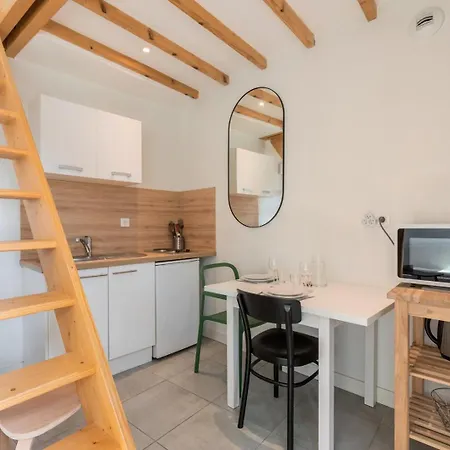 Apartment Emplacement Pour Ce Vieux
